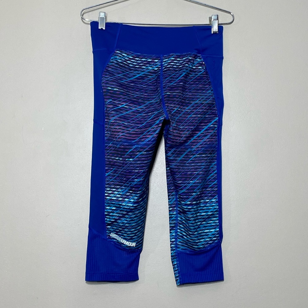 Under Armour Woman’s athletic capris Leggings size Small